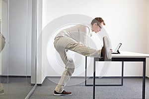 Leg stretching during office work