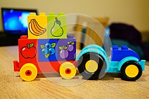 Lego Duplo tractor