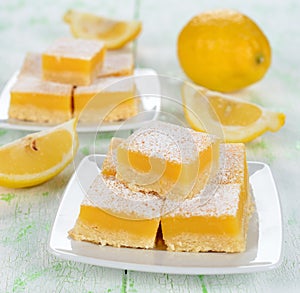 Lemon bars