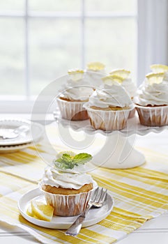 Lemon cupcakes