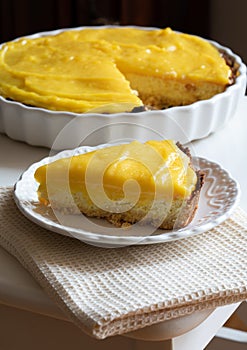 Lemon curd cheese cake