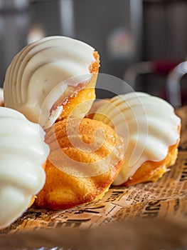 Lemon Madeleines with white chocolate