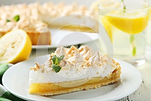 Lemon meringue pie