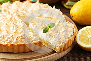 Lemon meringue pie