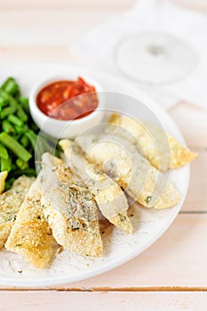 Lemon Semolina Crusted Fish Fries with Green Beans and Marinara