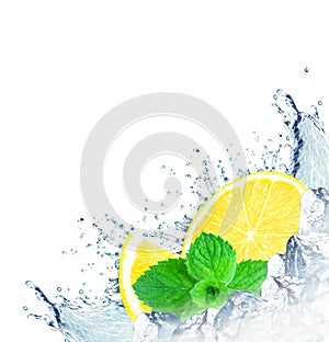 Lemon water splash