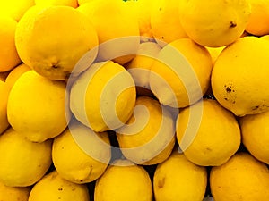 lemons look refreshing during the day