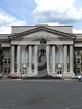 Lenin monument on the citysquare