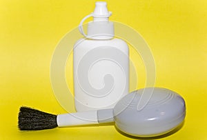 Lens cleaning kit
