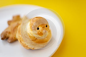 Lenten buns in the form of birds