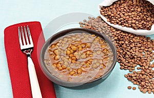 Lentils with tomato sauce and dried lentils