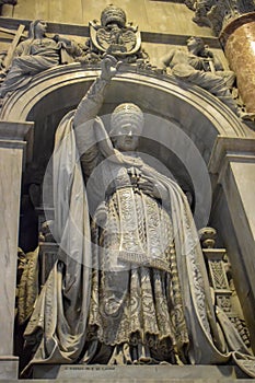 Leo XII statue de Fabris 1836 Saint Peter`s Basilica, Vatican, Italy