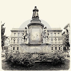 Leonardo da Vinci monument in Milan