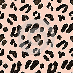 leopard animal skin seamless pattern. Watercolor hand drawn spots and wild cat fur rosettes on pink background.