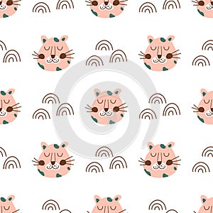 Leopard face. Pink leopard head seamless pattern. Cute baby animal fabric, textile, wild cat simple texture