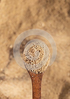 Lepidium meyenii - Organic maca powder. Text space