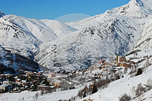 Les Deux Alpes ski resort, France photo