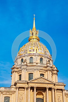 Les Invalides is a complex of museums and monuments in Paris, military history of France. Most notably, the tomb of Napoleon