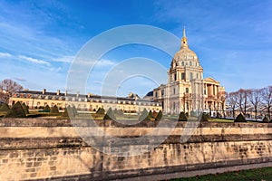 Les Invalides is a complex of museums and monuments in Paris, military history of France. Most notably, the tomb of Napoleon