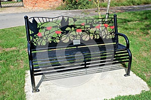 Lest we forget bench seat to remember those who served in wartime conflicts