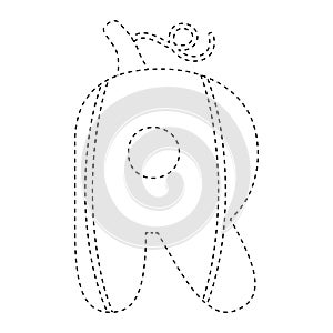 Letter R tracing worksheet for kids