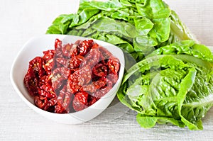 Lettuce and sun dried tomatoes
