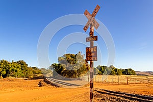 Level crossing warning signal in Brazil.