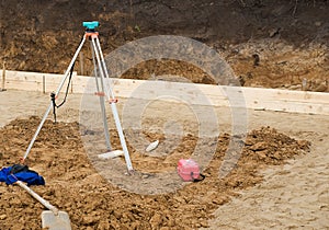 Levelling equipment on working site