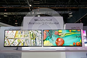 LG Ultra Wide QHD Monitor Display CES 2014