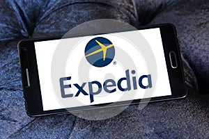 Expedia logo