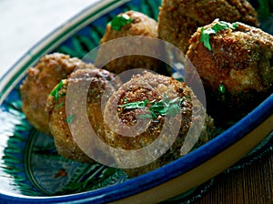 Libyan cinnamon meatballs