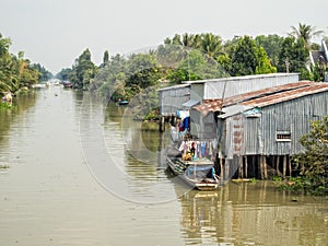 Life on the canal - Phong Dien
