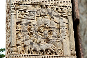 Life on Stone Pillar,  Sanchi