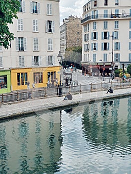 Life style of the Parisians people at the Saint martin canal