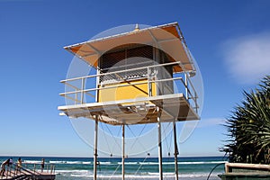 Lifeguard patrol tower