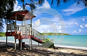 Lifeguard stand, seven seas beach photo