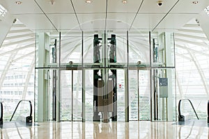 Lift glass