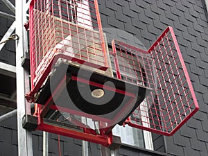 Lift trolley and winch unit