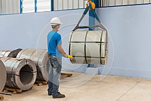 Lifting steel coil