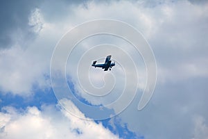 Light-engine aircraft flying at low altitude