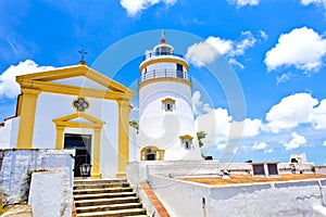 La luz casa a iglesia en macao 