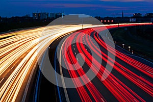 La luce linea da autostrada 