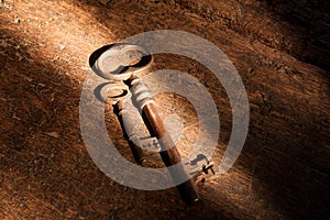 Light on rusty keys