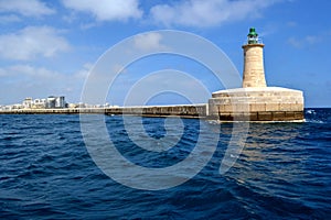 Faro en El abuela puerto 