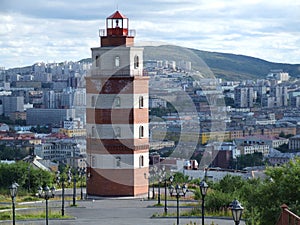 Leuchtturm a die stadt 