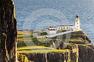 Faro sul punto un'isola da Scozia regno unito 