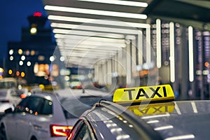 Lighting taxi sign