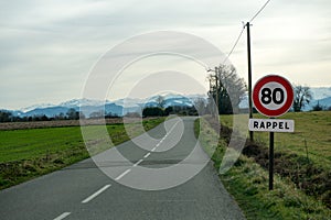 Limit speed at 80 km/h on the french roads