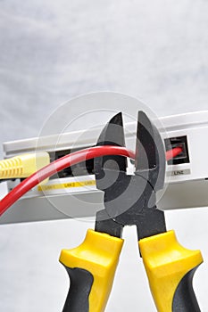 Limitation and cutting off access to the internet