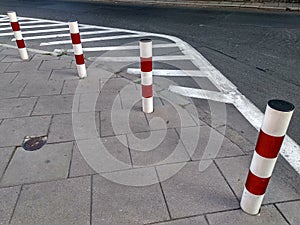 Limitation of Parking and travel on the road, markings and poles. traffic rules, traffic safety, rounding of the road
